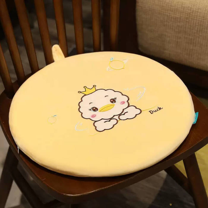 Crown Duck Cushion 15.75"