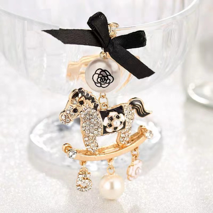 Rhinestone Pony Pearl Keychain